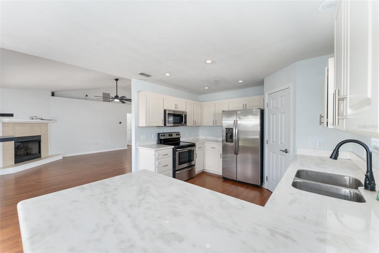 25670 NW 9TH RD, NEWBERRY, FL — photo 12