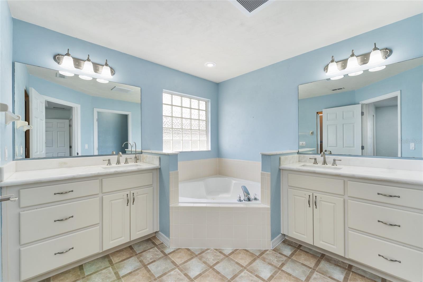 25670 NW 9TH RD, NEWBERRY, FL — photo 21
