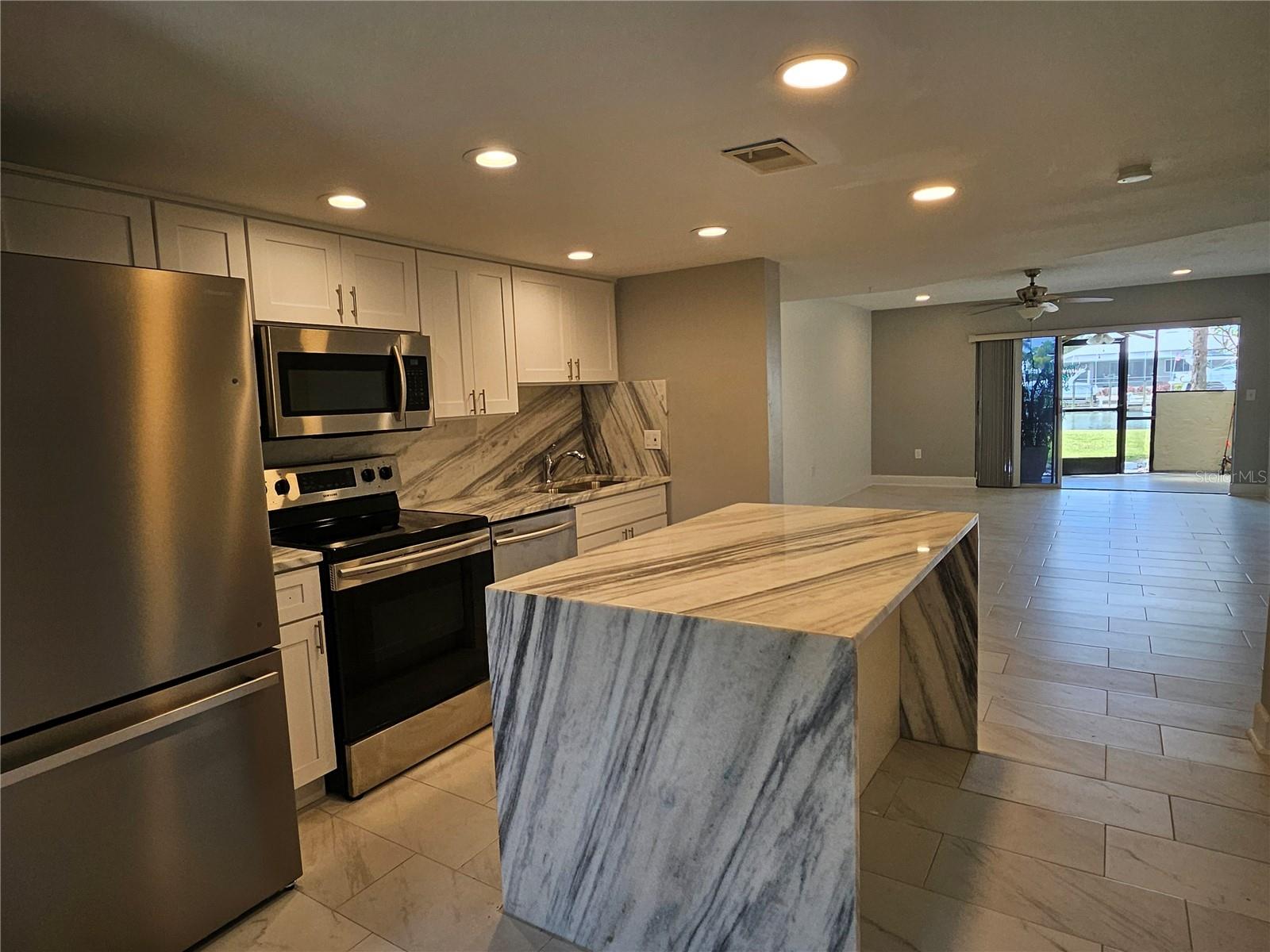 1028 APOLLO BEACH BLVD #19, APOLLO BEACH, FL — photo 2