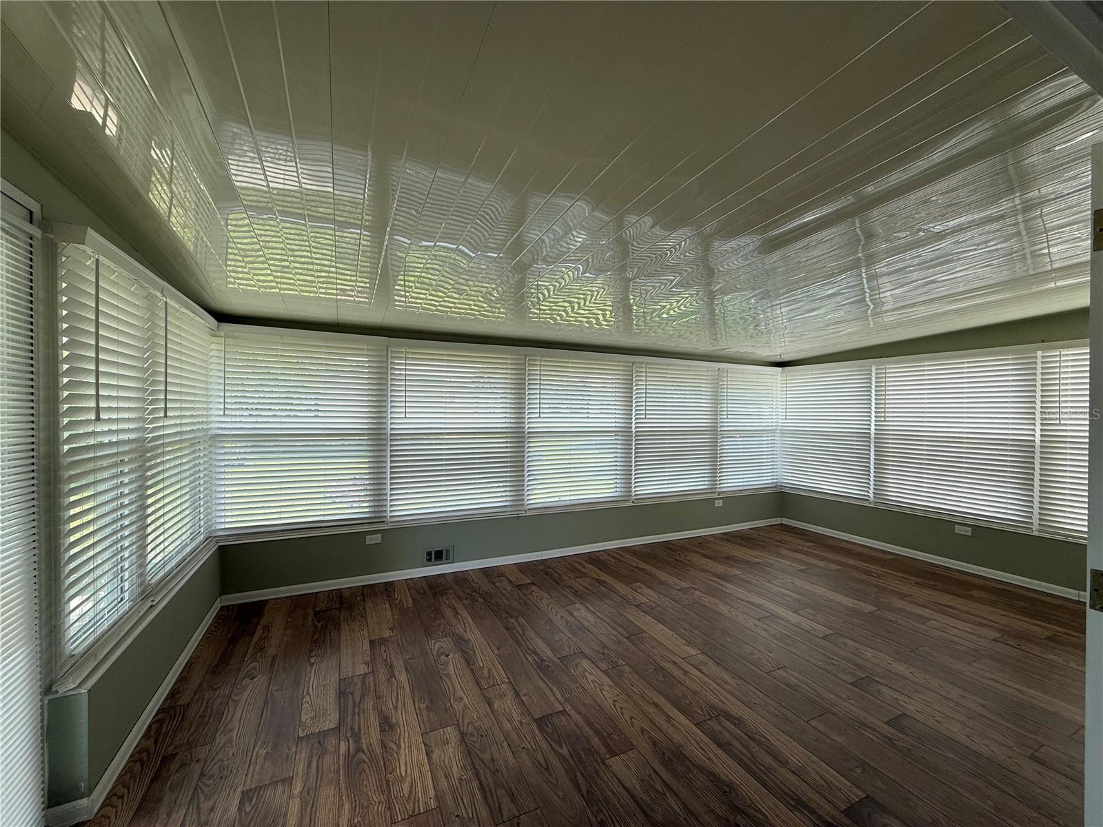 19 MAGNOLIA LN, WILDWOOD, FL — photo 43
