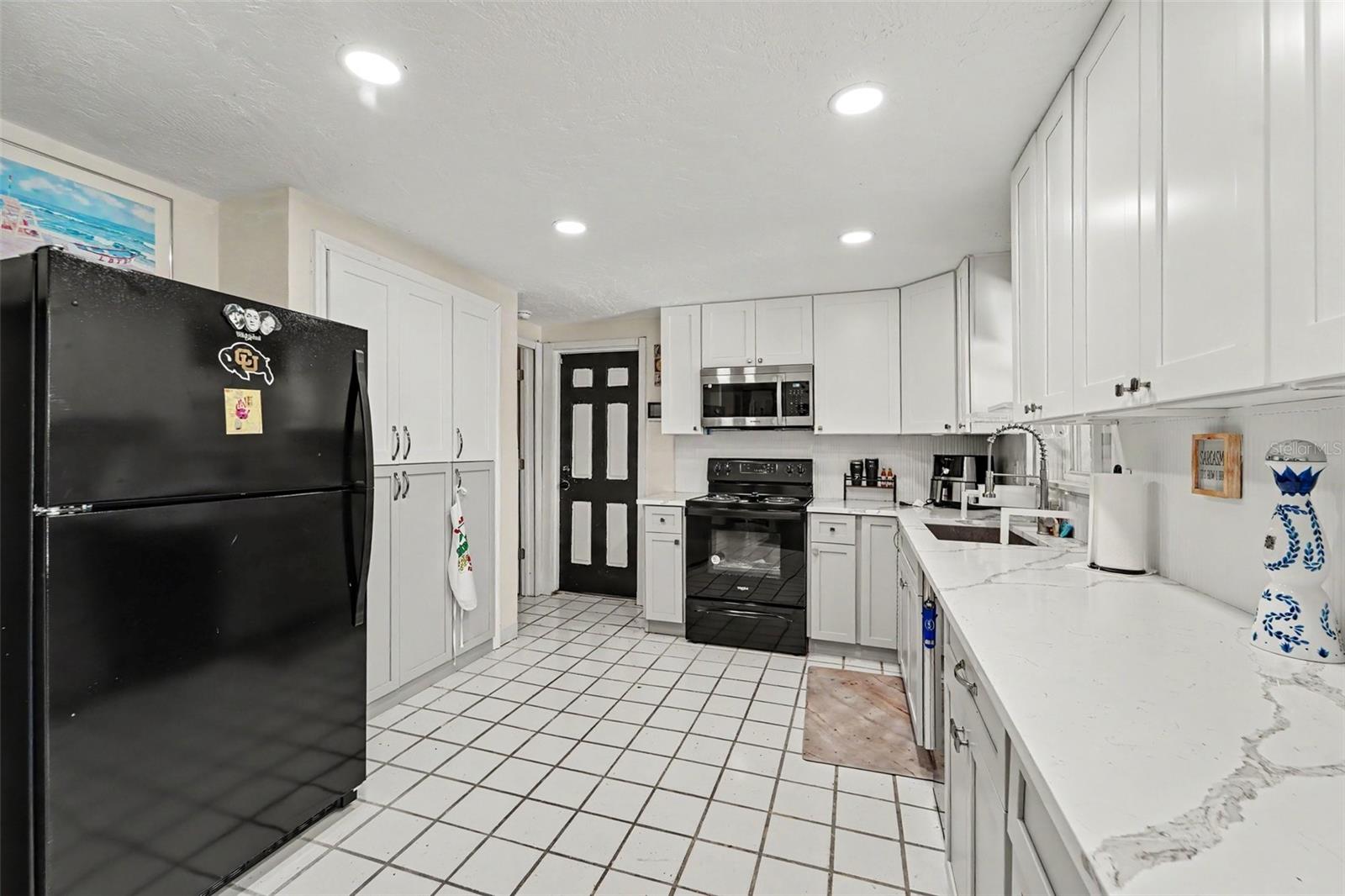 13714 ALLYN DR, HUDSON, FL — photo 9