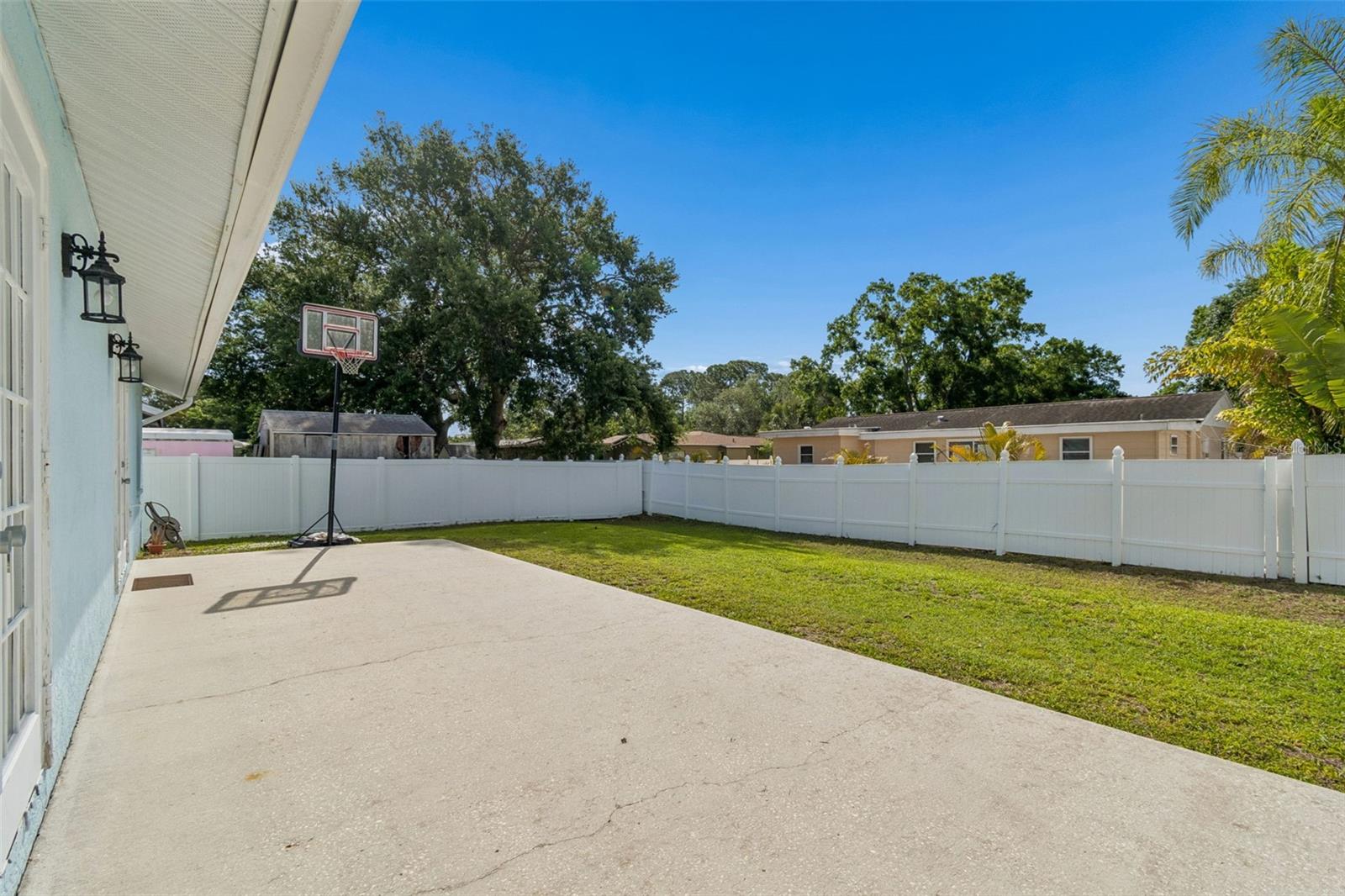 1898 76TH PL N, ST PETERSBURG, FL — photo 22