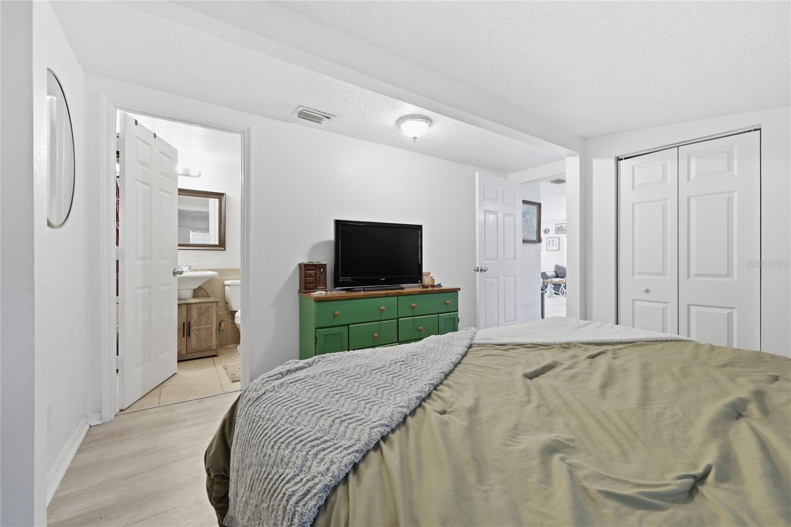 3411 NE 52ND AVE, SILVER SPRINGS, FL — photo 11