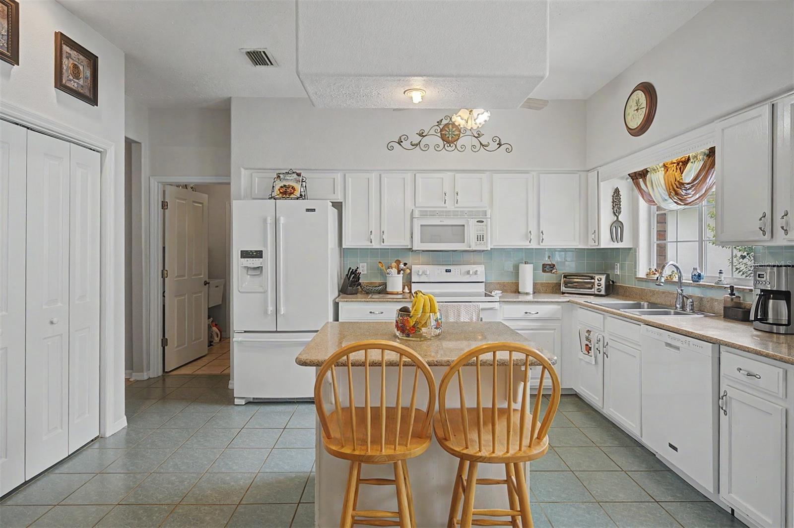 6634 NORTHLAKE DR, ZEPHYRHILLS, FL — photo 22