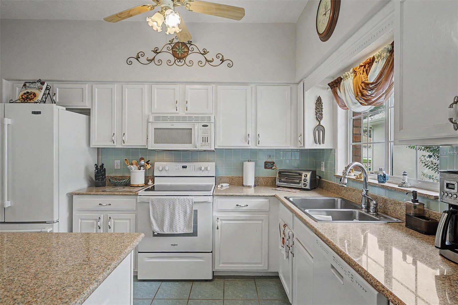 6634 NORTHLAKE DR, ZEPHYRHILLS, FL — photo 23