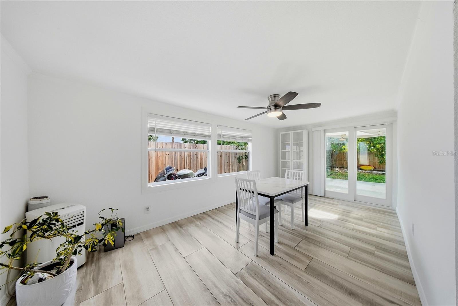1565 CONNECTICUT AVE NE, ST PETERSBURG, FL — photo 15