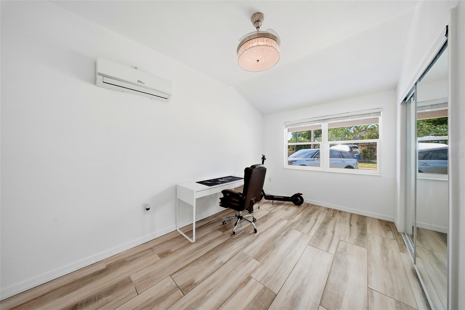 1565 CONNECTICUT AVE NE, ST PETERSBURG, FL — photo 18