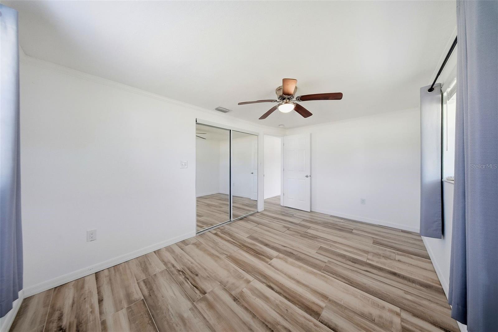 1565 CONNECTICUT AVE NE, ST PETERSBURG, FL — photo 30