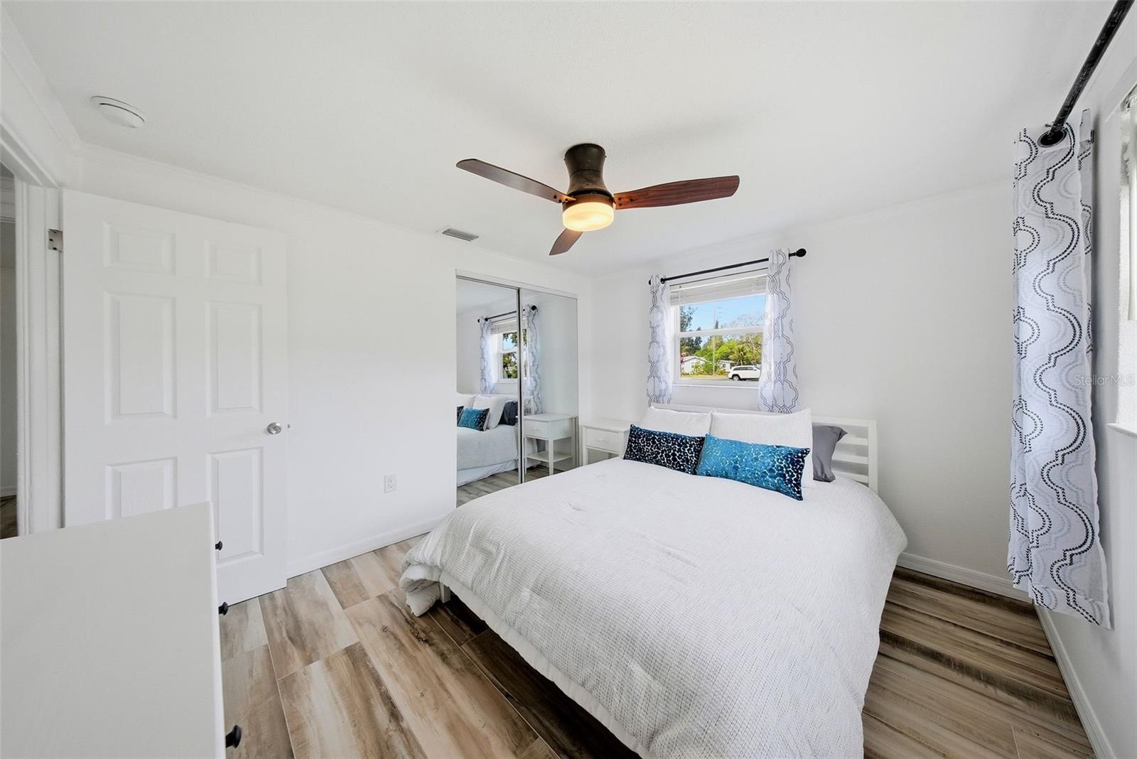 1565 CONNECTICUT AVE NE, ST PETERSBURG, FL — photo 26