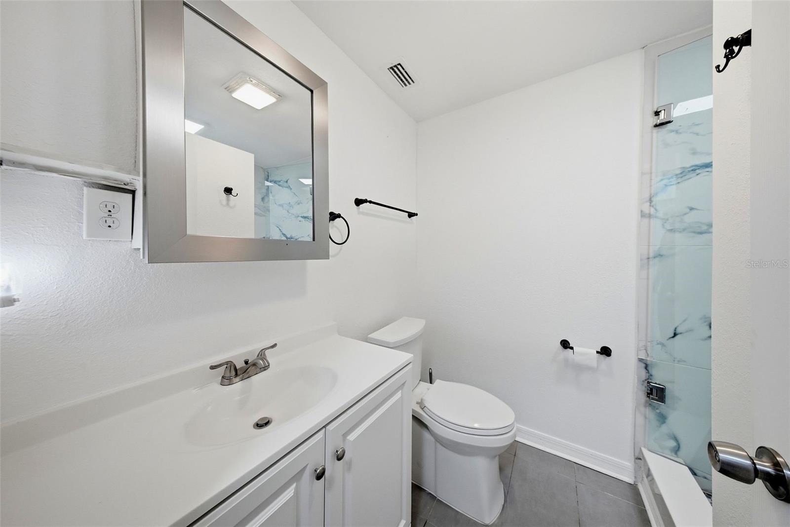 1565 CONNECTICUT AVE NE, ST PETERSBURG, FL — photo 23