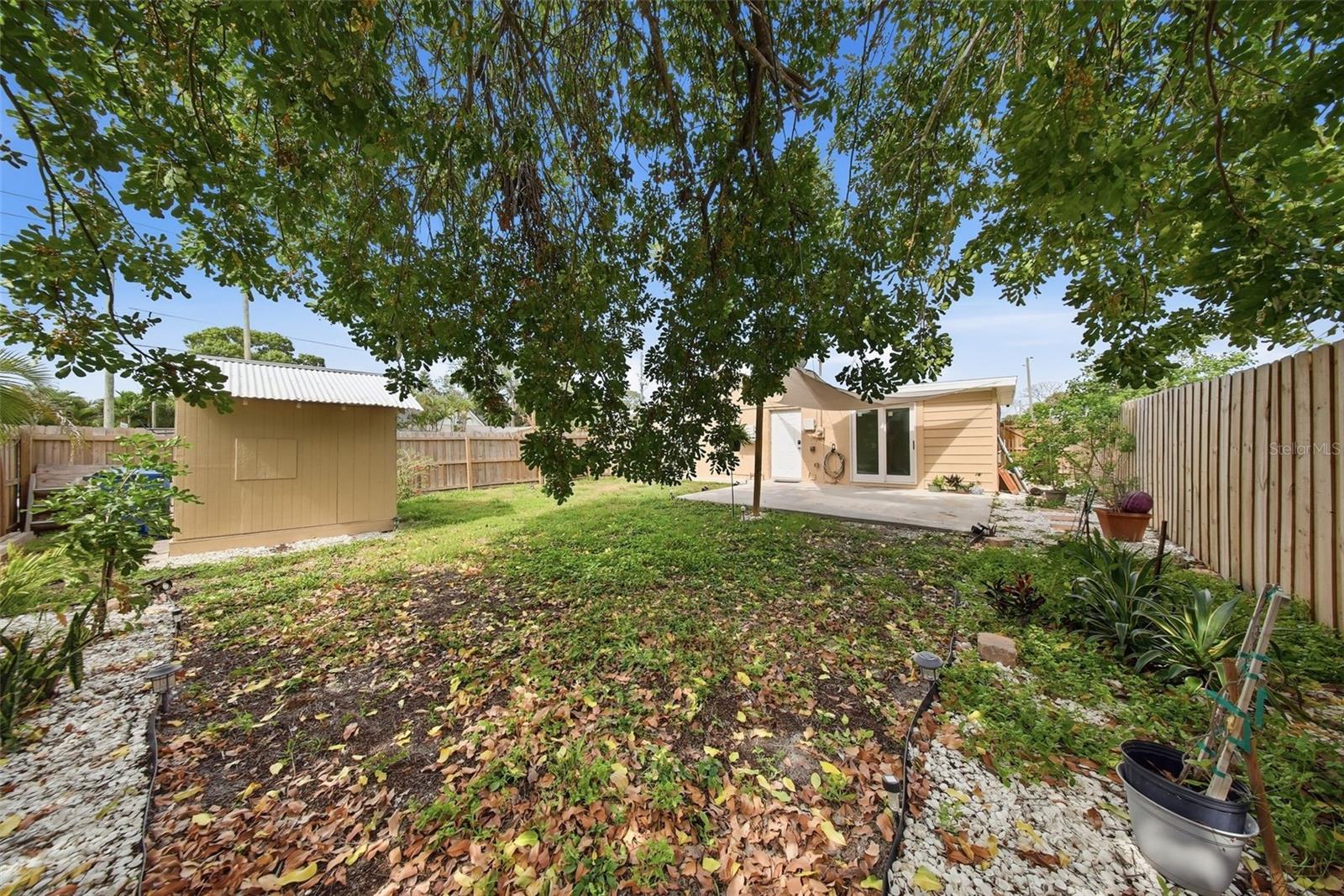 1565 CONNECTICUT AVE NE, ST PETERSBURG, FL — photo 33