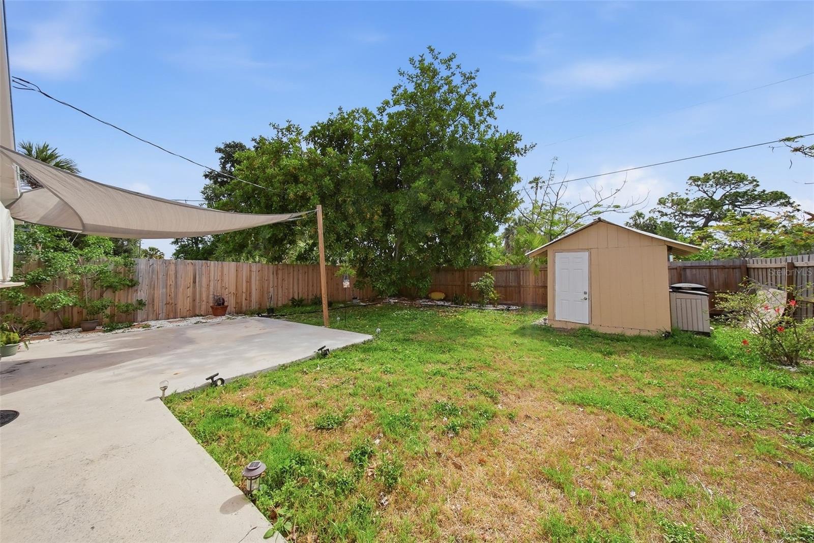 1565 CONNECTICUT AVE NE, ST PETERSBURG, FL — photo 35