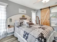 226 PLEASANT HILL DR — photo 13