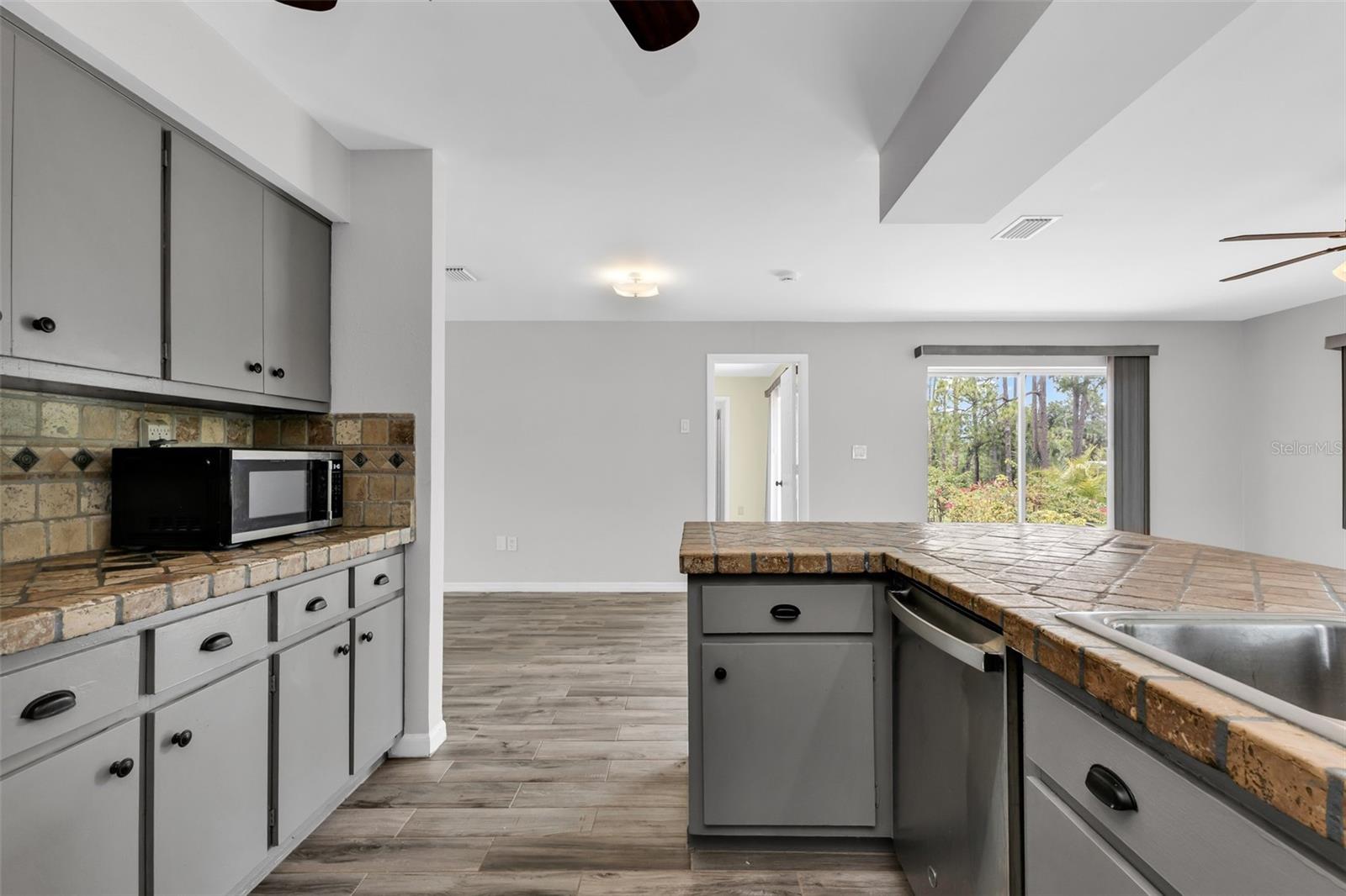 2626 AUBURN BLVD, PORT CHARLOTTE, FL — photo 17