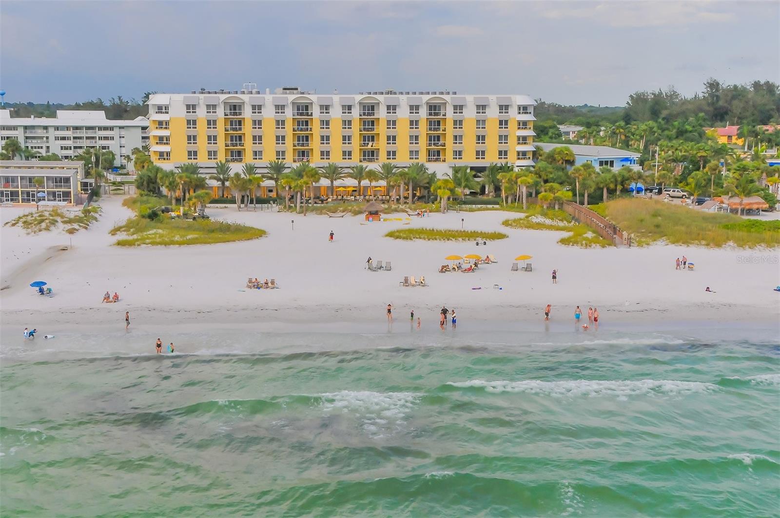 915 SEASIDE DR #402, Weeks 10-13, SARASOTA, FL — photo 2