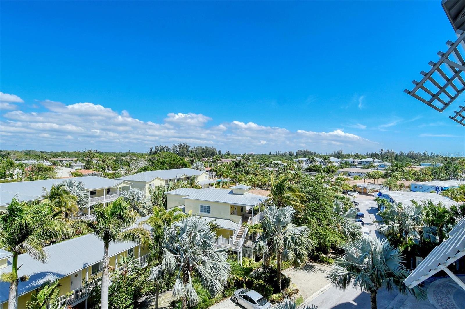 915 SEASIDE DR #402, Weeks 10-13, SARASOTA, FL — photo 28