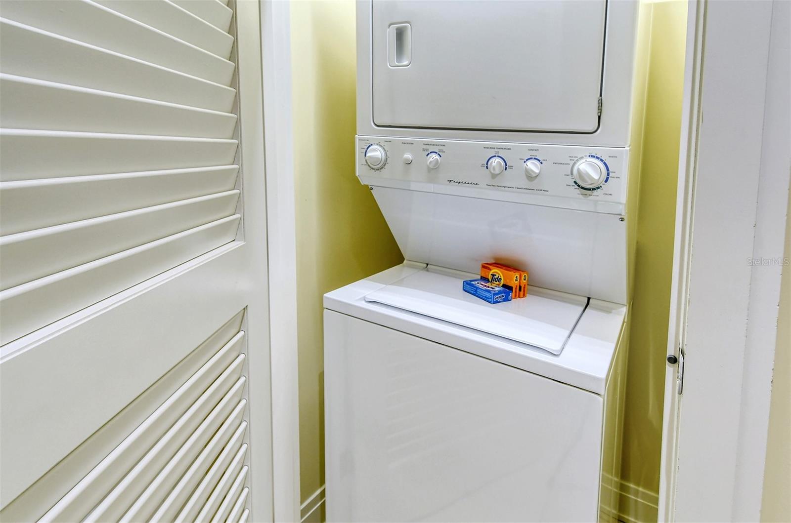 915 SEASIDE DR #402, Weeks 10-13, SARASOTA, FL — photo 29