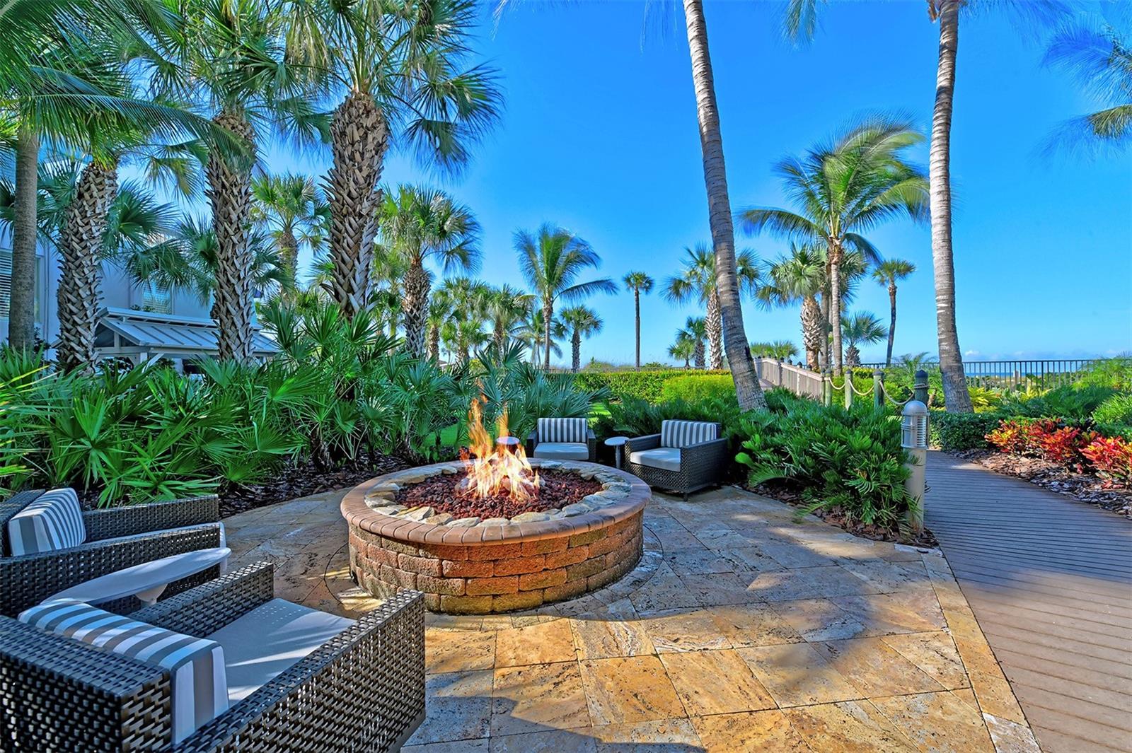 915 SEASIDE DR #402, Weeks 10-13, SARASOTA, FL — photo 36