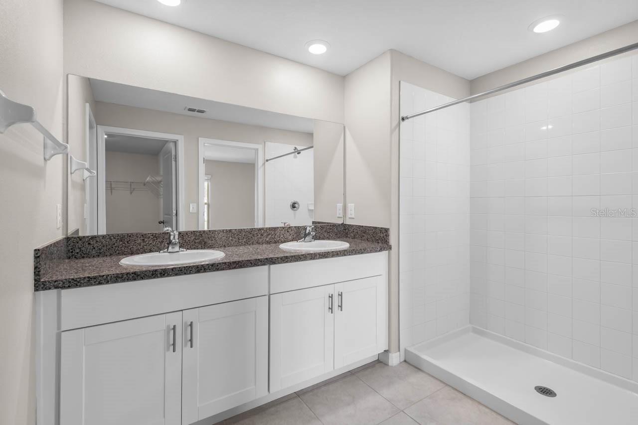 6823 KING CREEK DR, SUN CITY CENTER, FL — photo 17