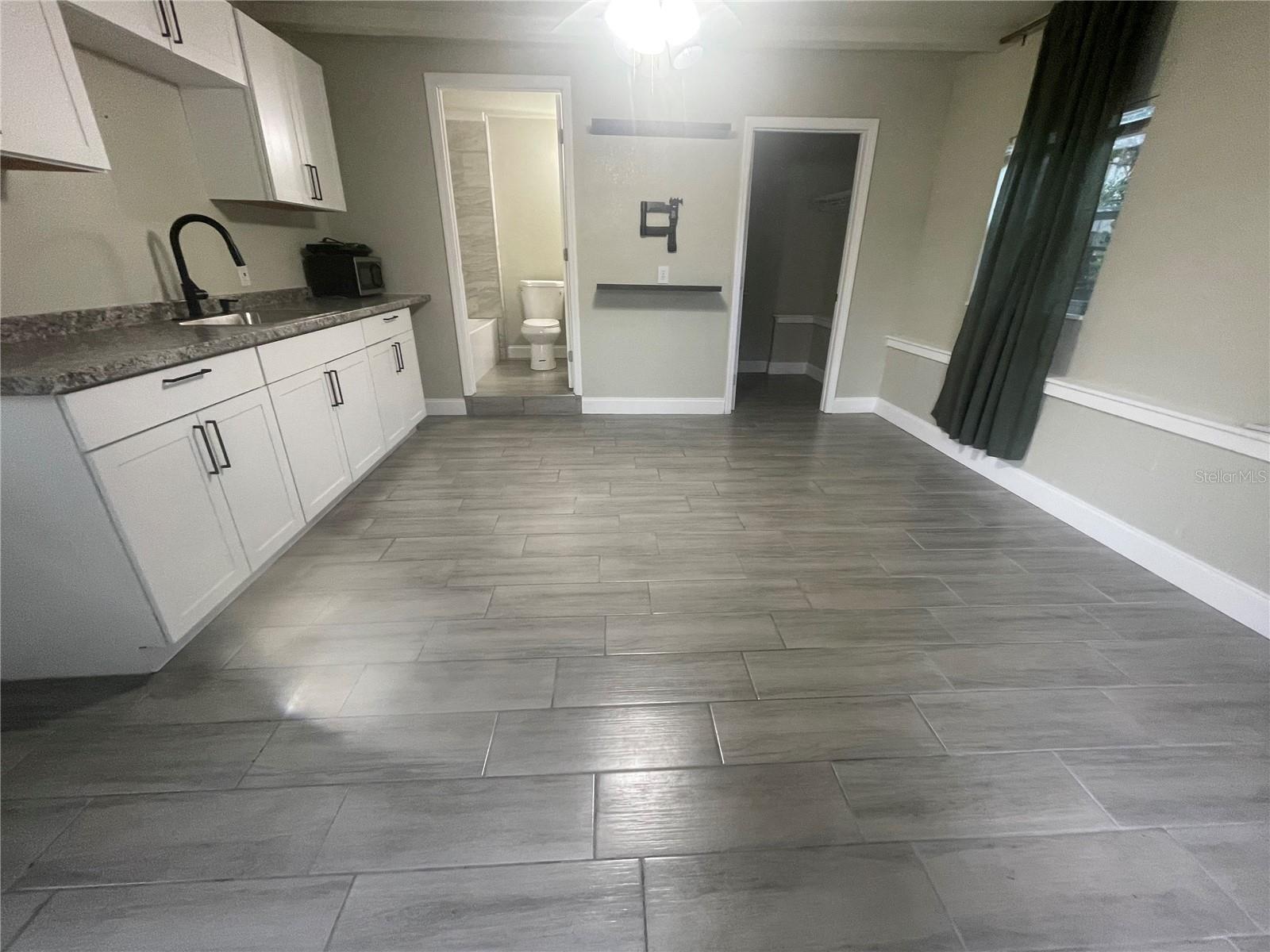 3419 19TH ST E #Back ADU, BRADENTON, FL — photo 4