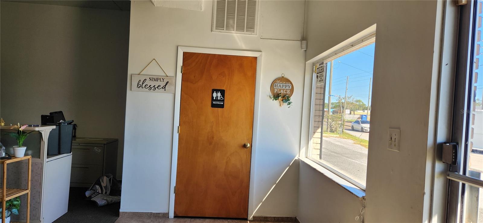 610 N COMBEE RD, LAKELAND, FL — photo 2