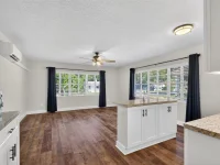 205 E 10TH AVE — photo 11
