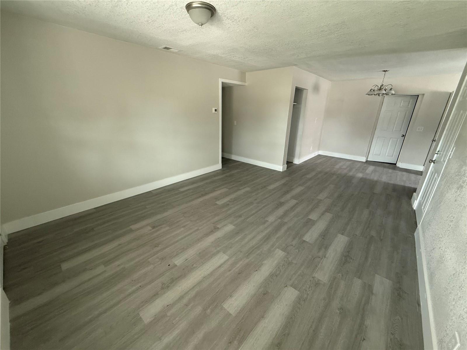 5612 LARIMER DR, TAMPA, FL — photo 13