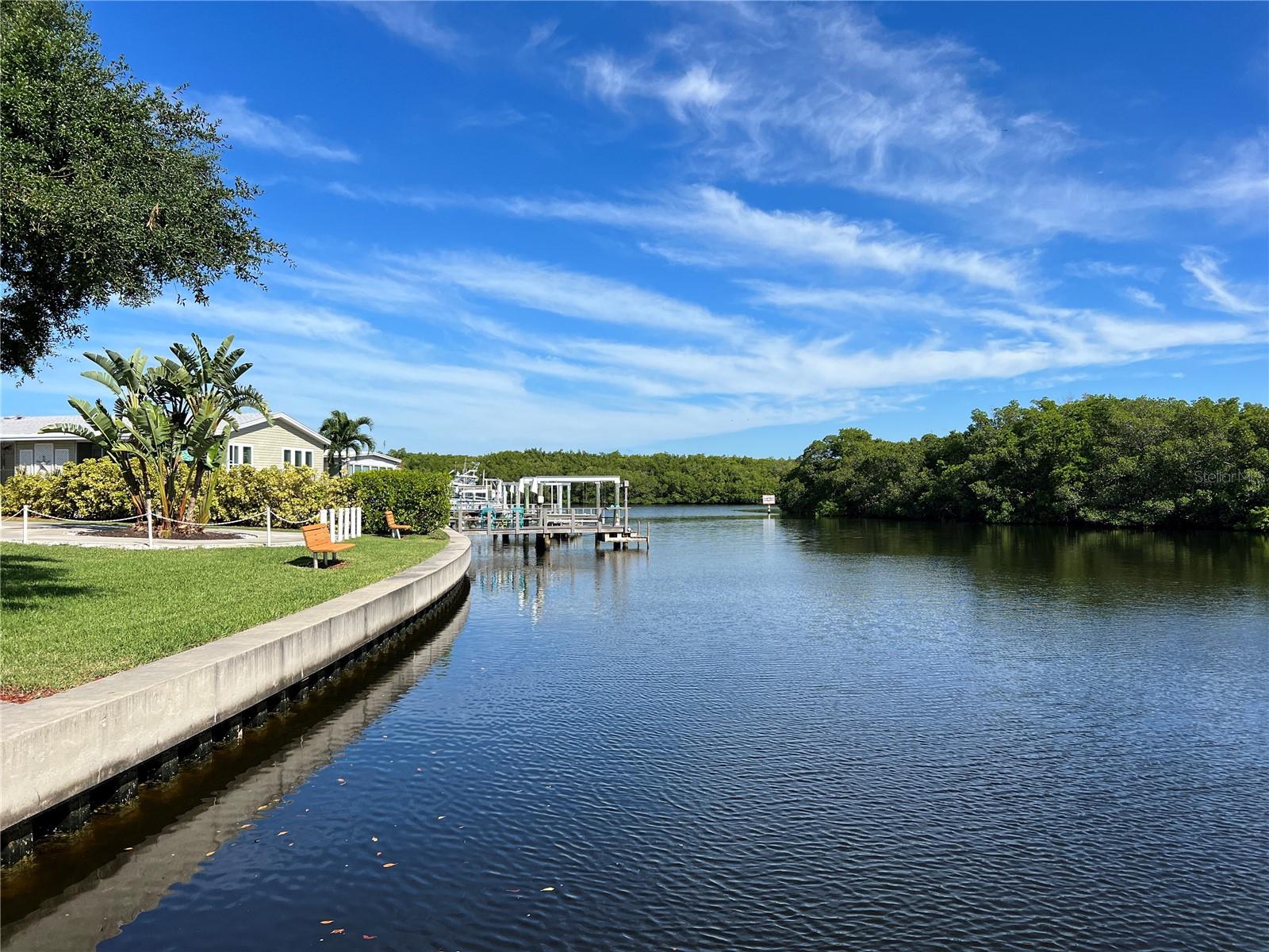 124 AMERICANA CT NE #214, ST PETERSBURG, FL — photo 33