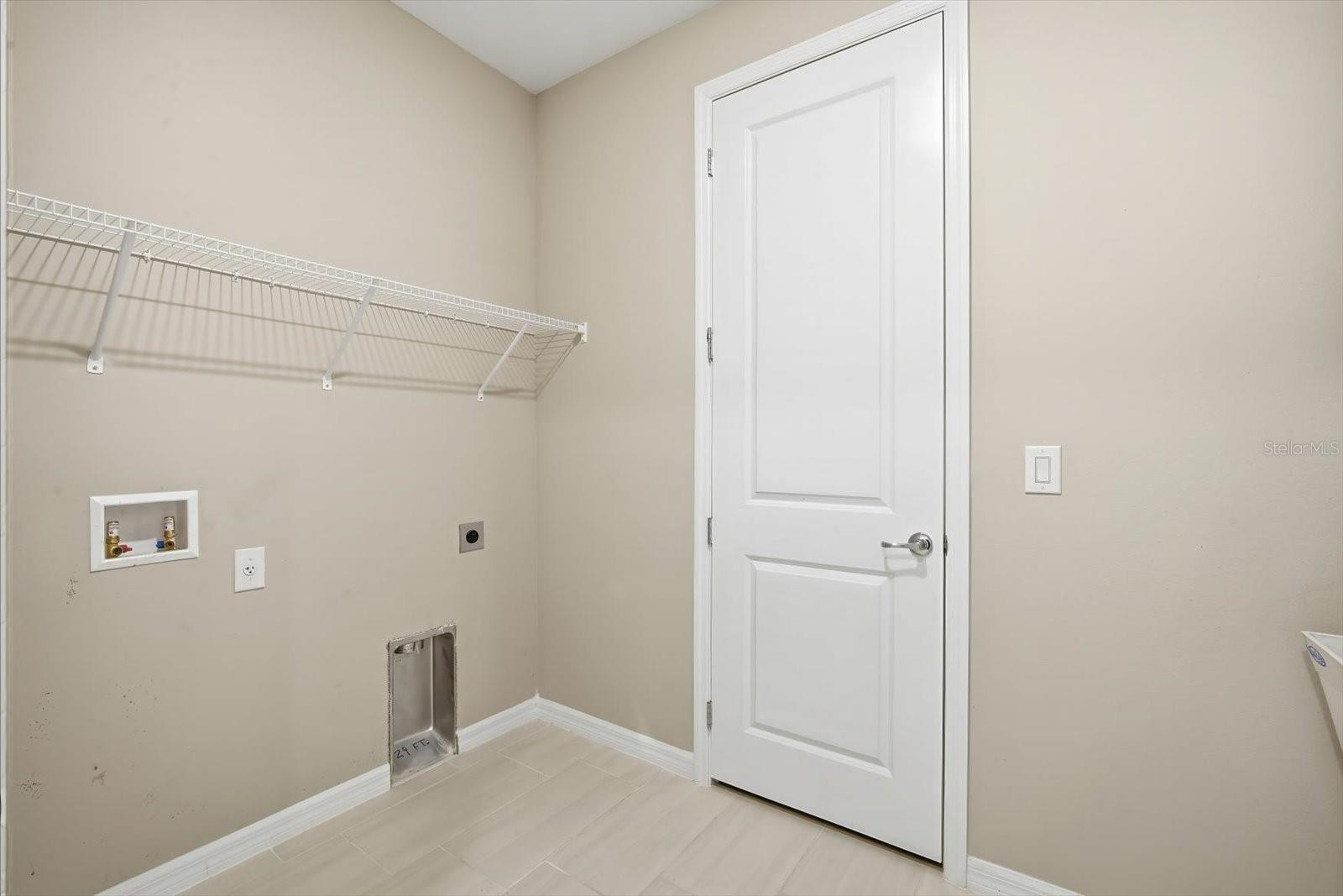9107 RALLY SPRING LOOP, WESLEY CHAPEL, FL — photo 31