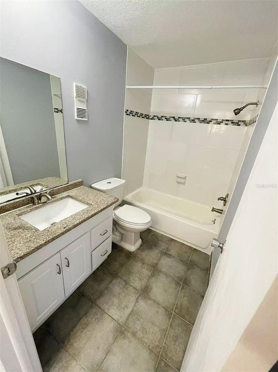 14402 REUTER STRASSE CIR #223, TAMPA, FL — photo 17