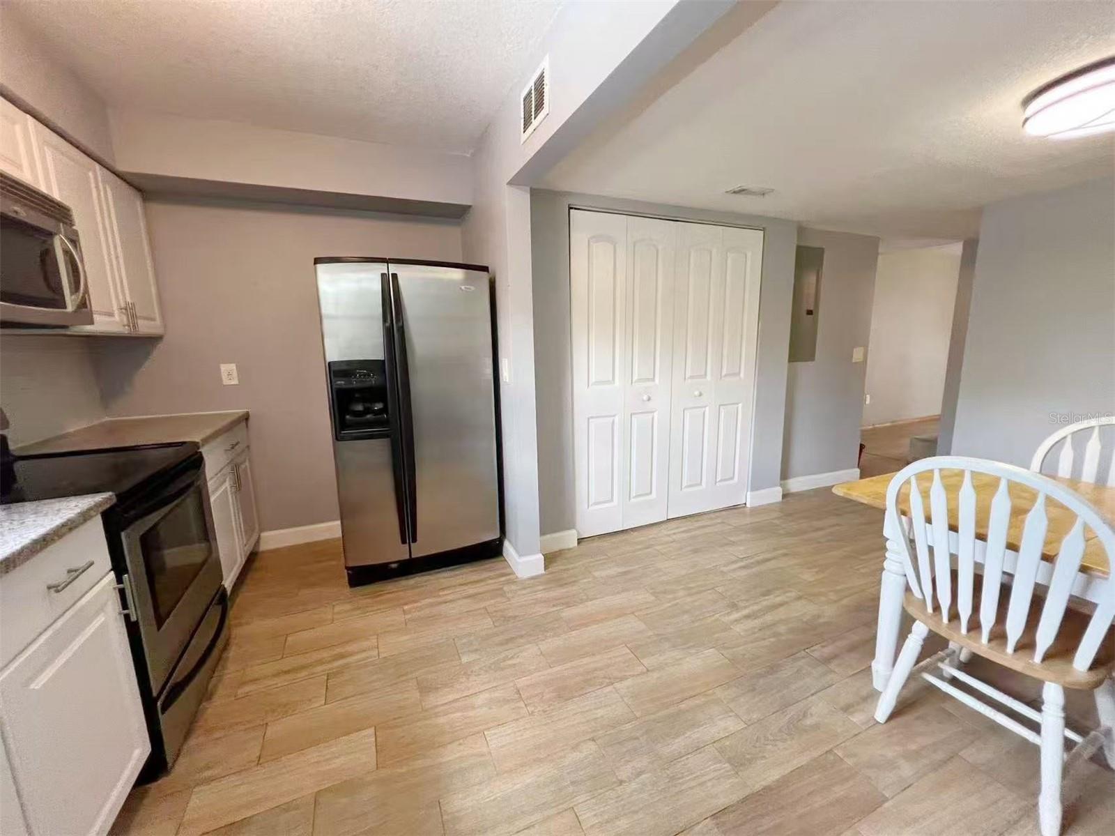 14402 REUTER STRASSE CIR #223, TAMPA, FL — photo 3