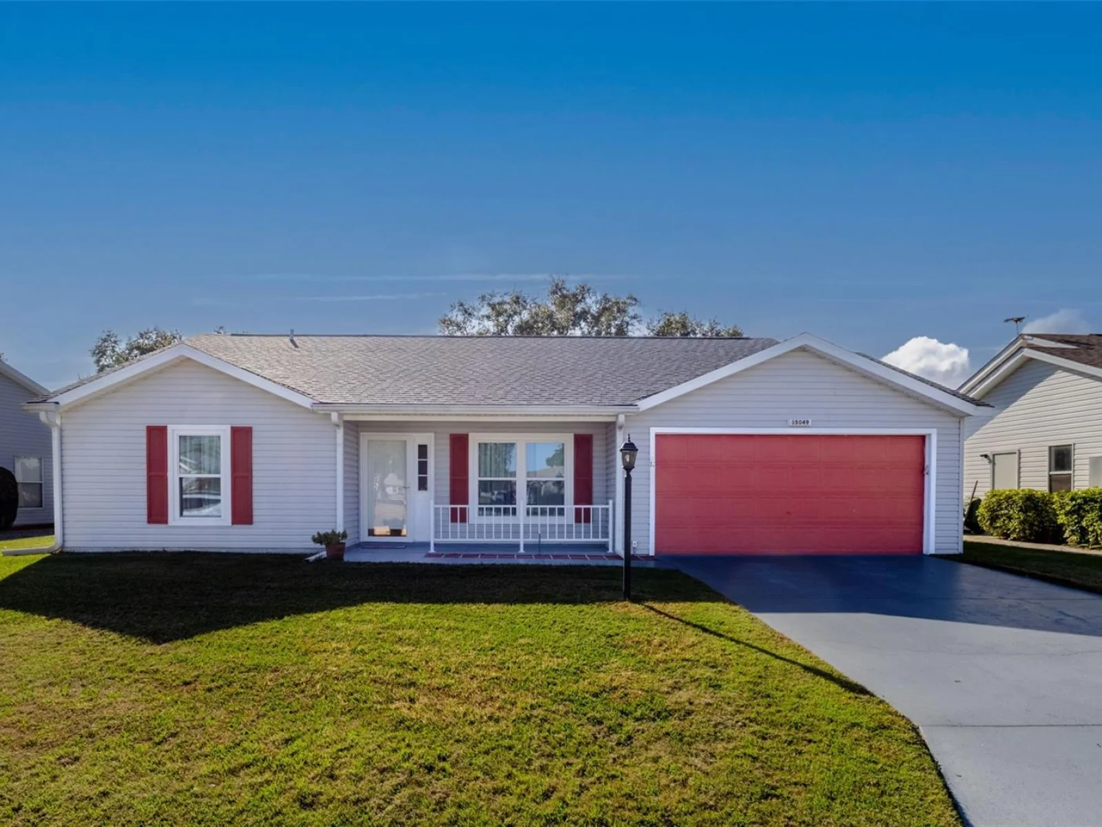25049 NAVEL AVE, LEESBURG, FL — photo 2
