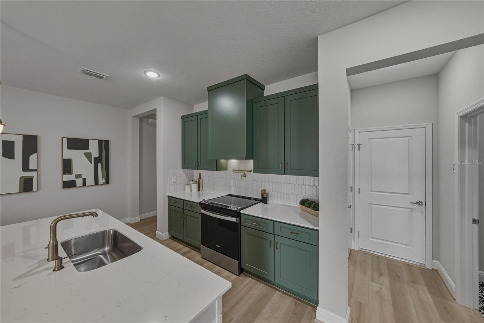 10368 FIELDSTONE MYRTLE WAY, SAN ANTONIO, FL — photo 18