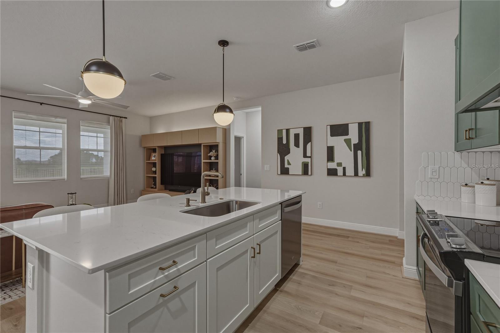 10368 FIELDSTONE MYRTLE WAY, SAN ANTONIO, FL — photo 19