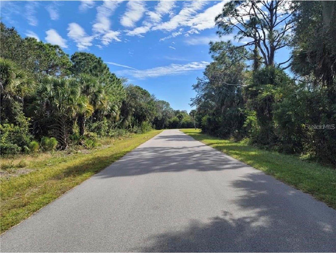 523 MCDILL DR, PORT CHARLOTTE, FL