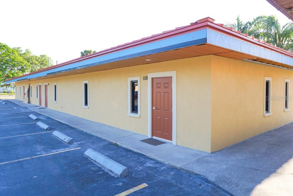 5207 26TH ST W #106, BRADENTON, FL — photo 2