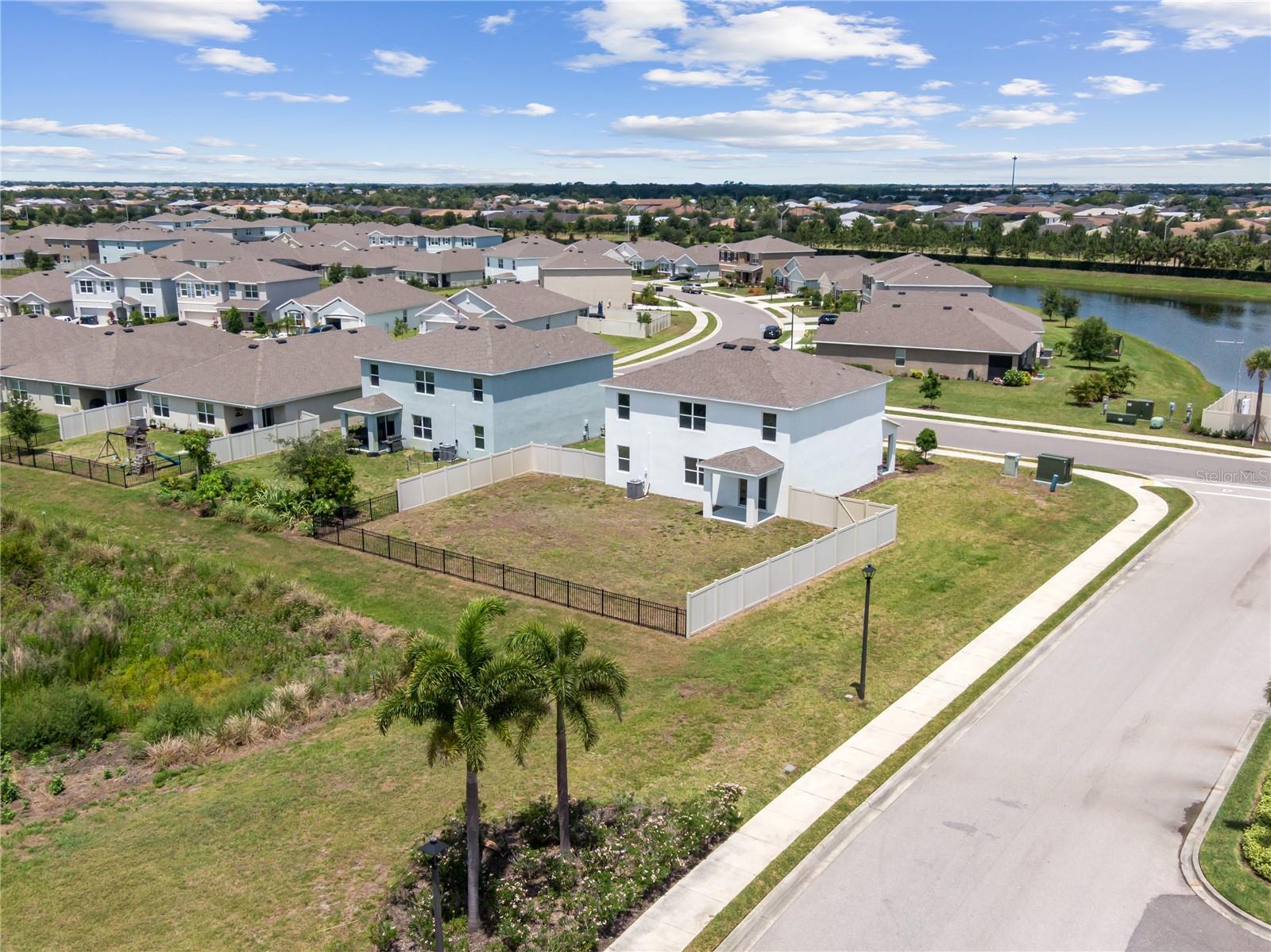 17448 HARVEST MOON WAY, BRADENTON, FL — photo 21