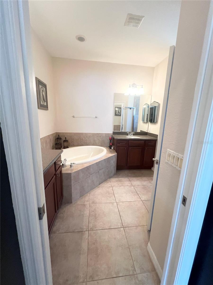 2344 CARAWAY DR, VENICE, FL — photo 50