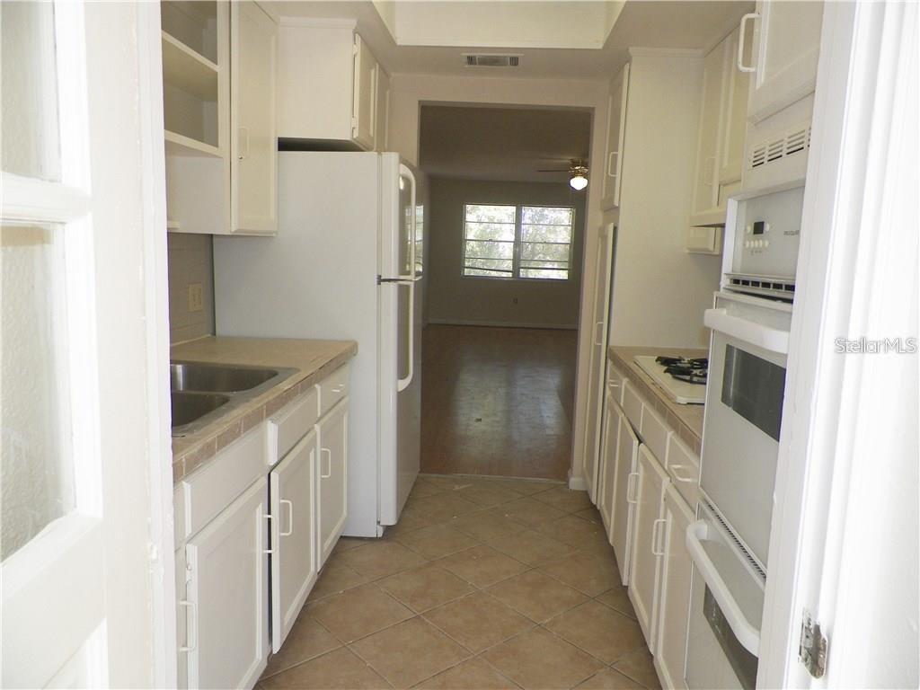 911 WASHINGTON AVE #304, LARGO, FL — photo 10