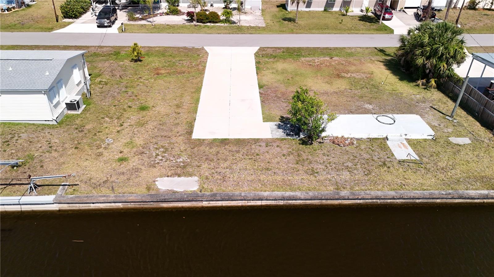 4239 WOOD DUCK RD, PORT CHARLOTTE, FL — photo 2