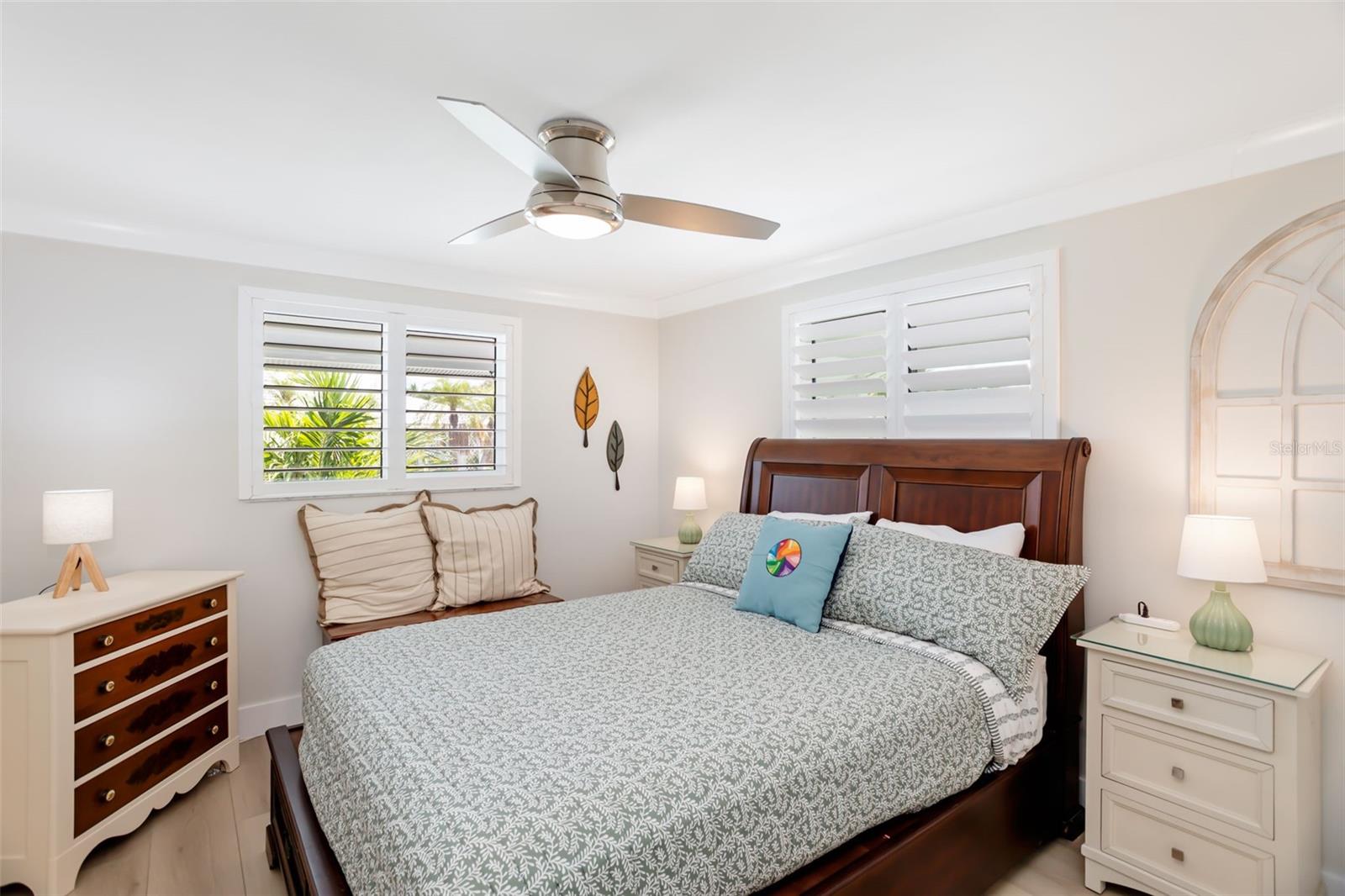 546 SPANISH DR S, LONGBOAT KEY, FL — photo 25