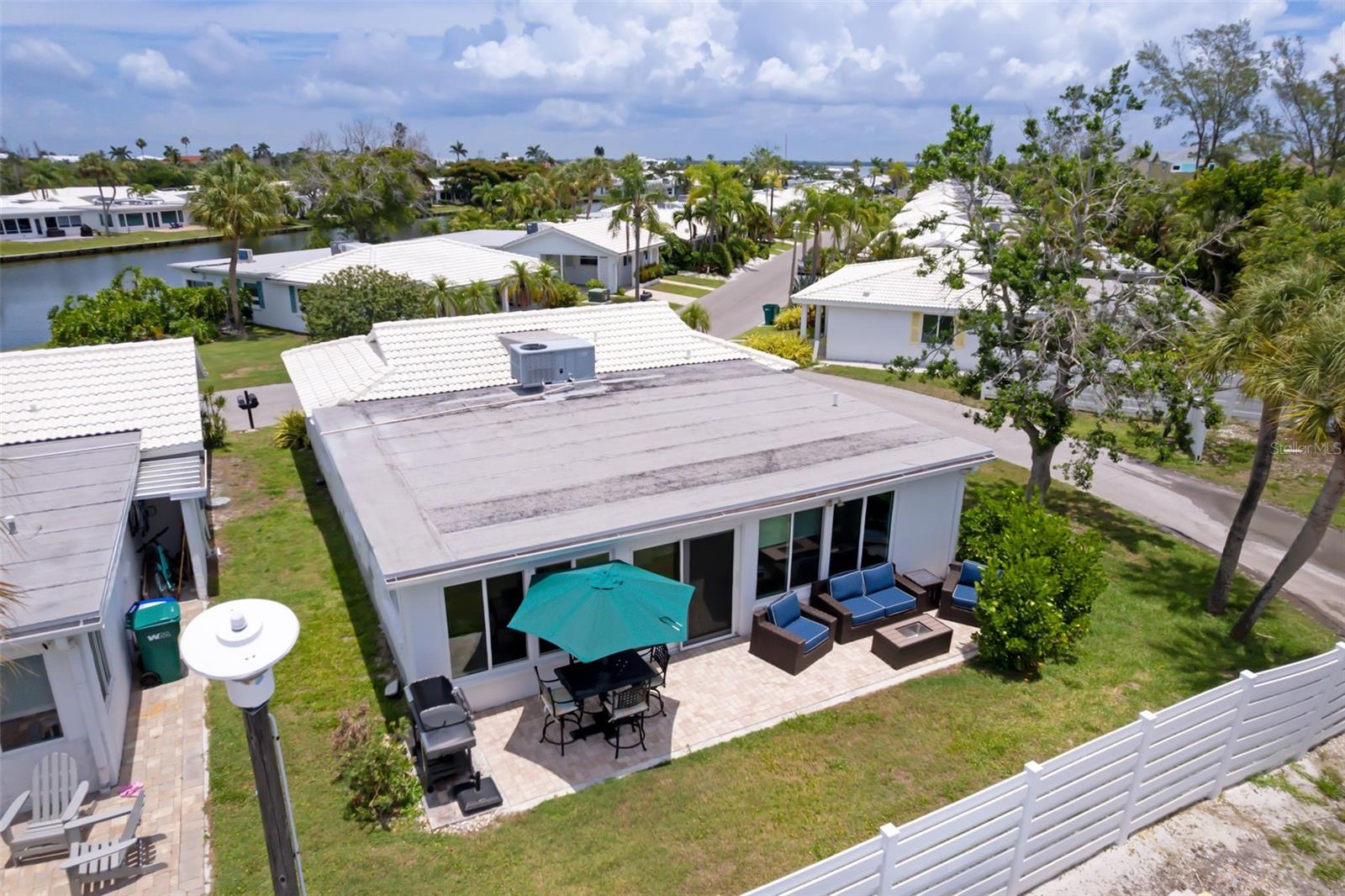 546 SPANISH DR S, LONGBOAT KEY, FL — photo 34