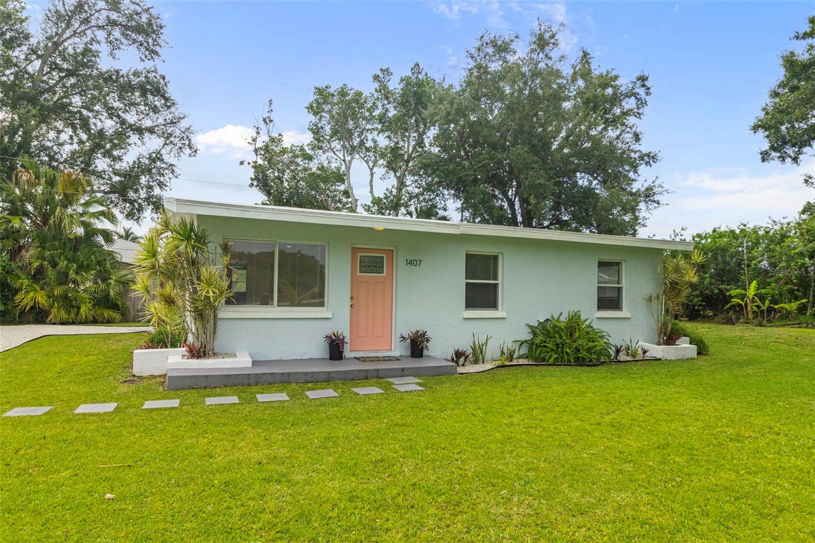 1407 CORAL RIDGE DR, PUNTA GORDA, FL
