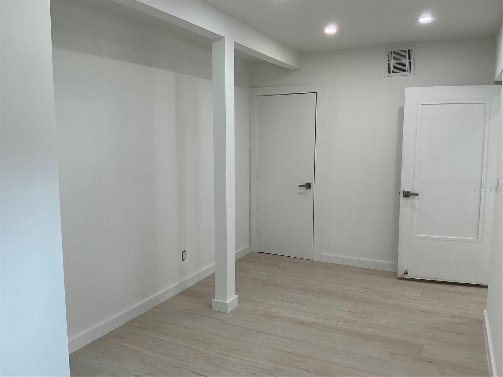 502 MAGELLAN DR, SARASOTA, FL — photo 34