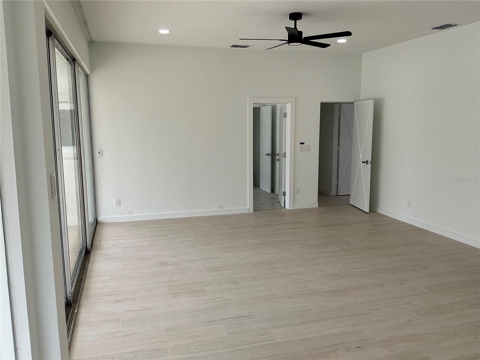 502 MAGELLAN DR, SARASOTA, FL — photo 17