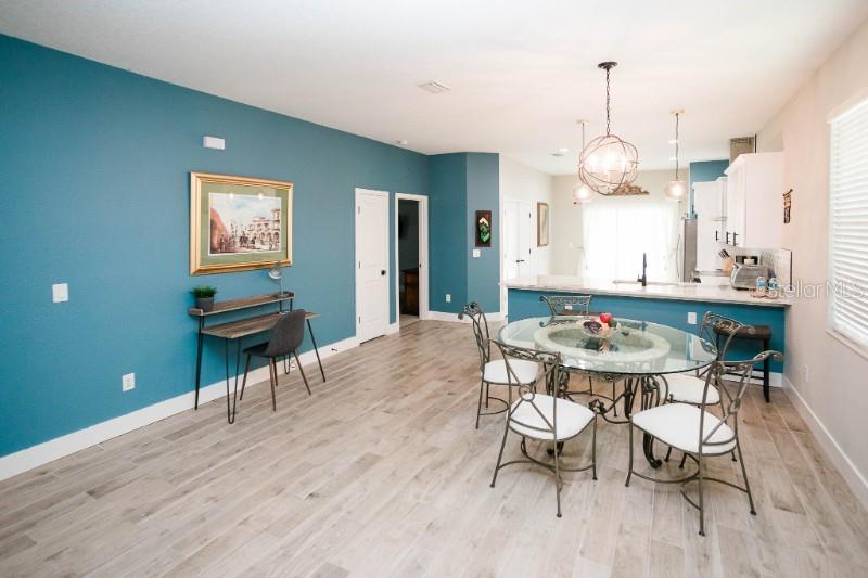 705 E ELM ST, TAMPA, FL — photo 3