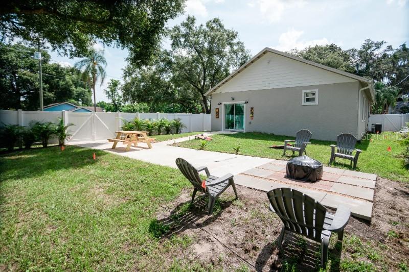705 E ELM ST, TAMPA, FL — photo 15