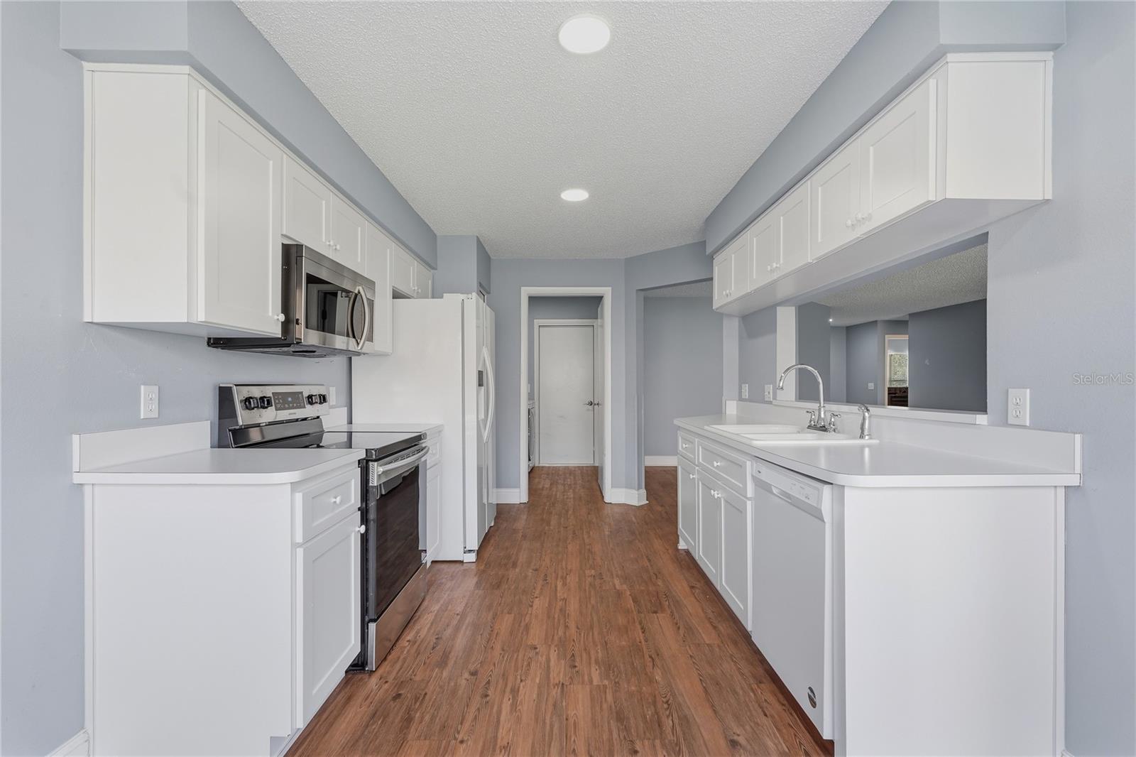 9031 WARWICK LN #9031, NEW PORT RICHEY, FL — photo 15