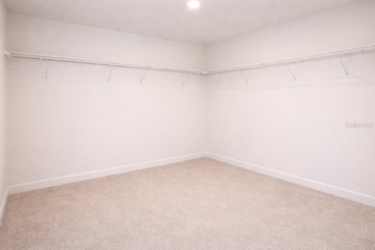 11521 SOUTHERN CREEK DR, GIBSONTON, FL — photo 15