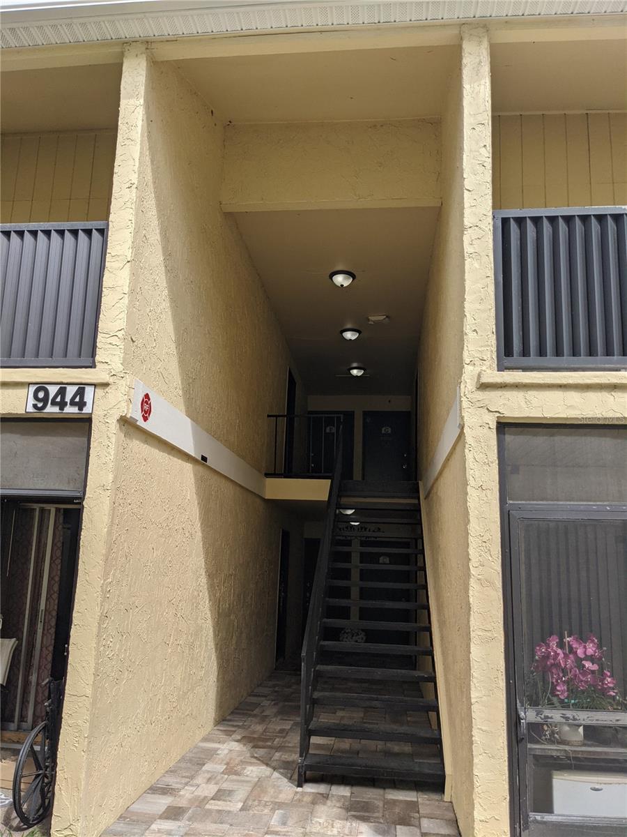 944 LAKE DESTINY RD #E, ALTAMONTE SPRINGS, FL — photo 2